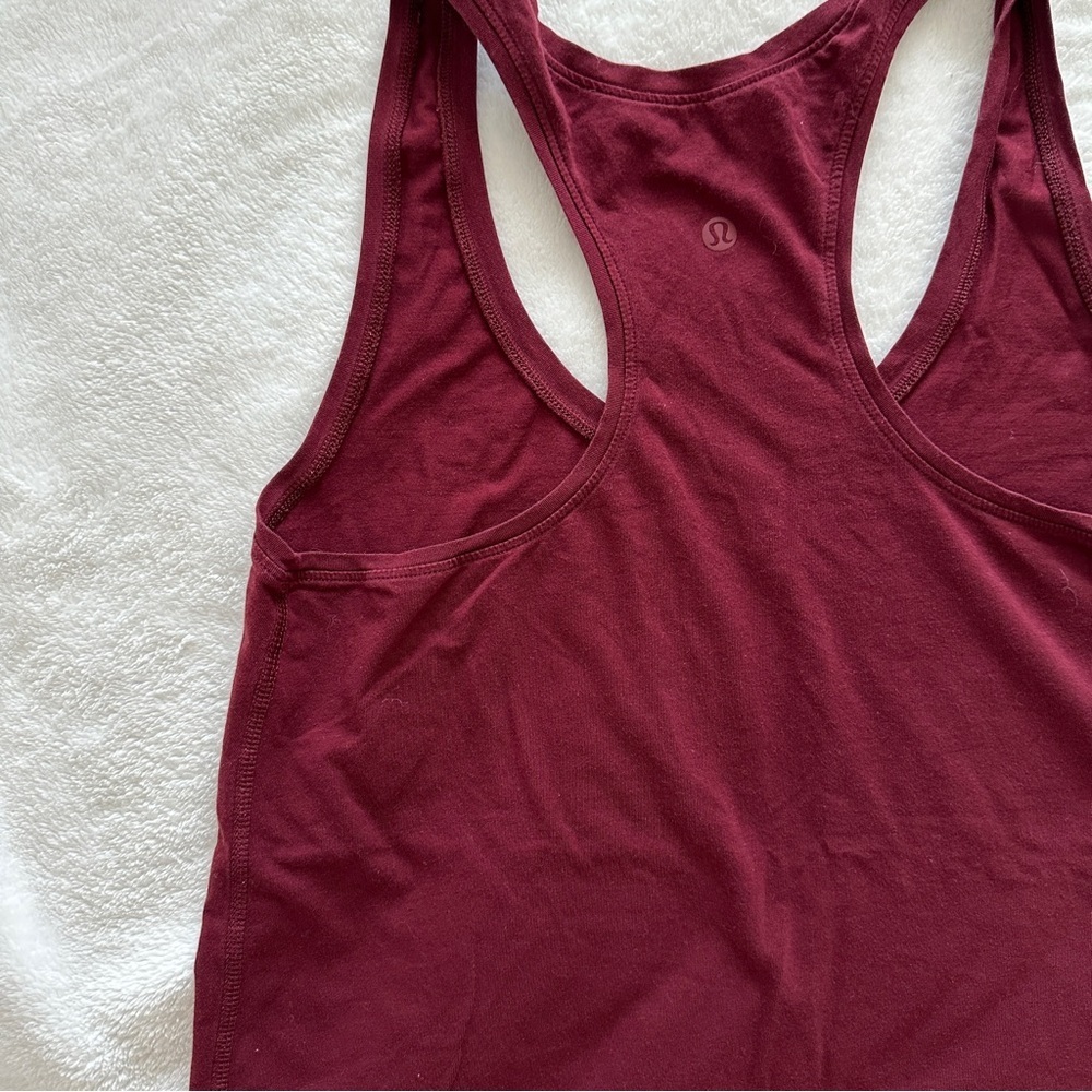 LULULEMON RACERBACK TANK WOMENS SIZE 6 IN  MAROON - Picture 11 of 13